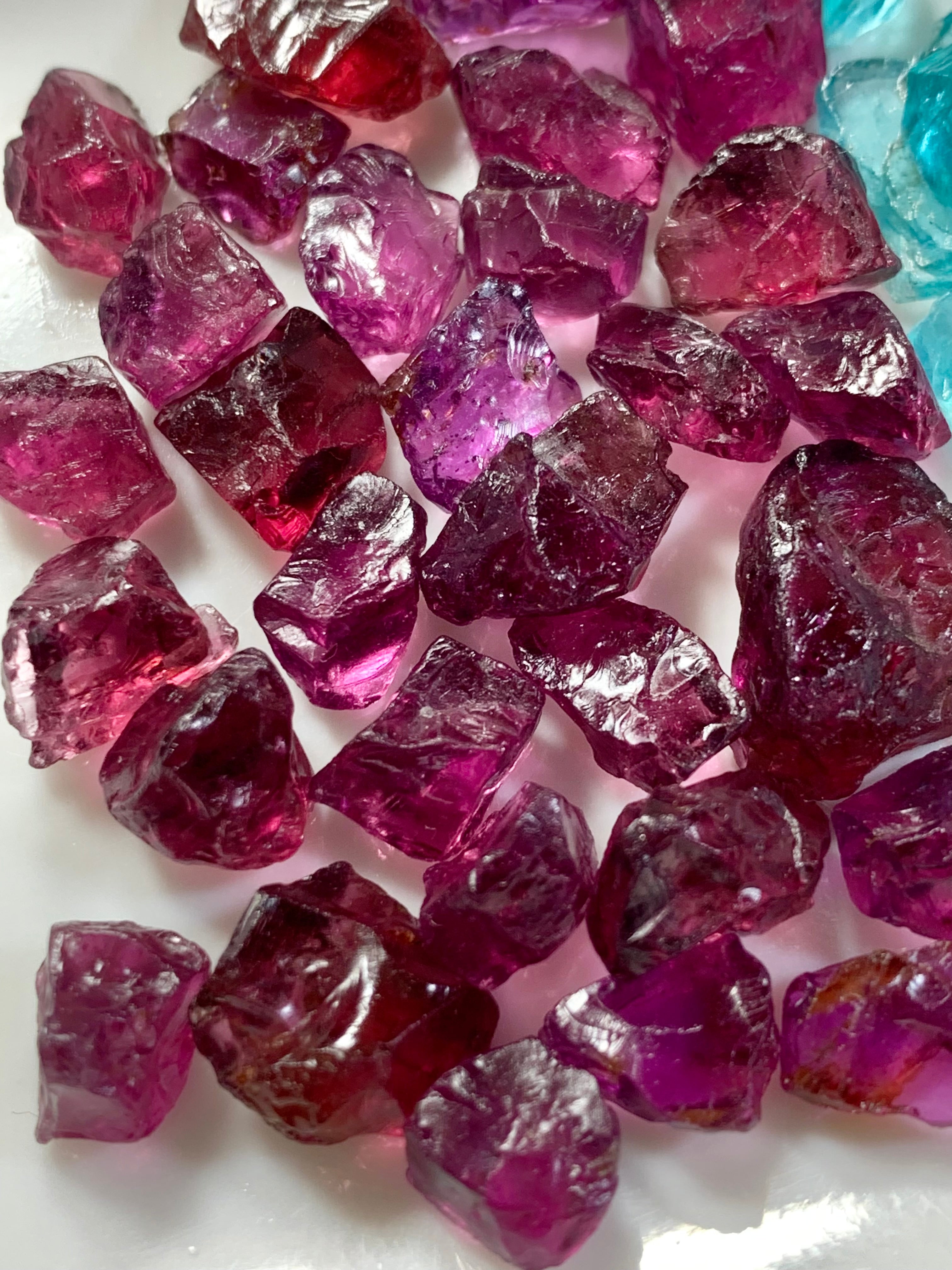 Neon Blue Apatite And Rohdolite Garnet| Facet Grade Rough Gemstones