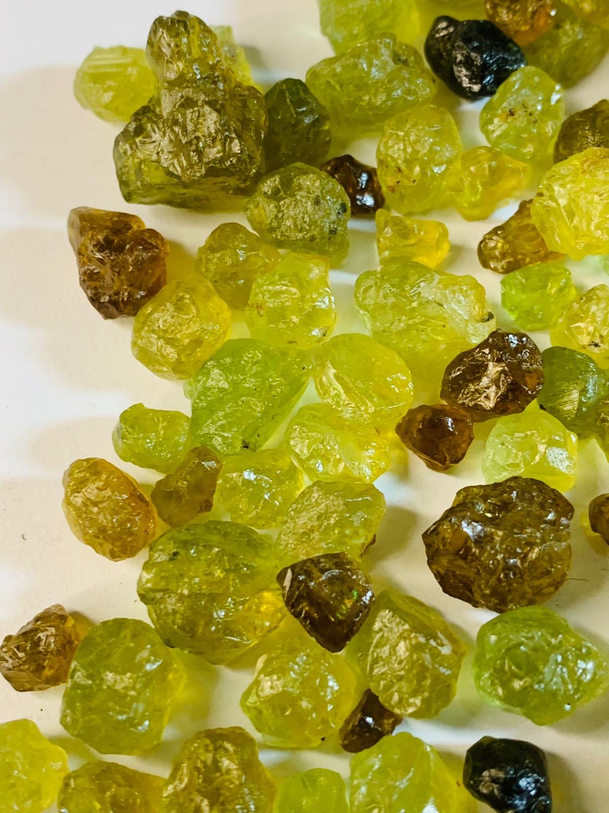 250 carats Rare Mali Garnet Facet Rough Gemstones