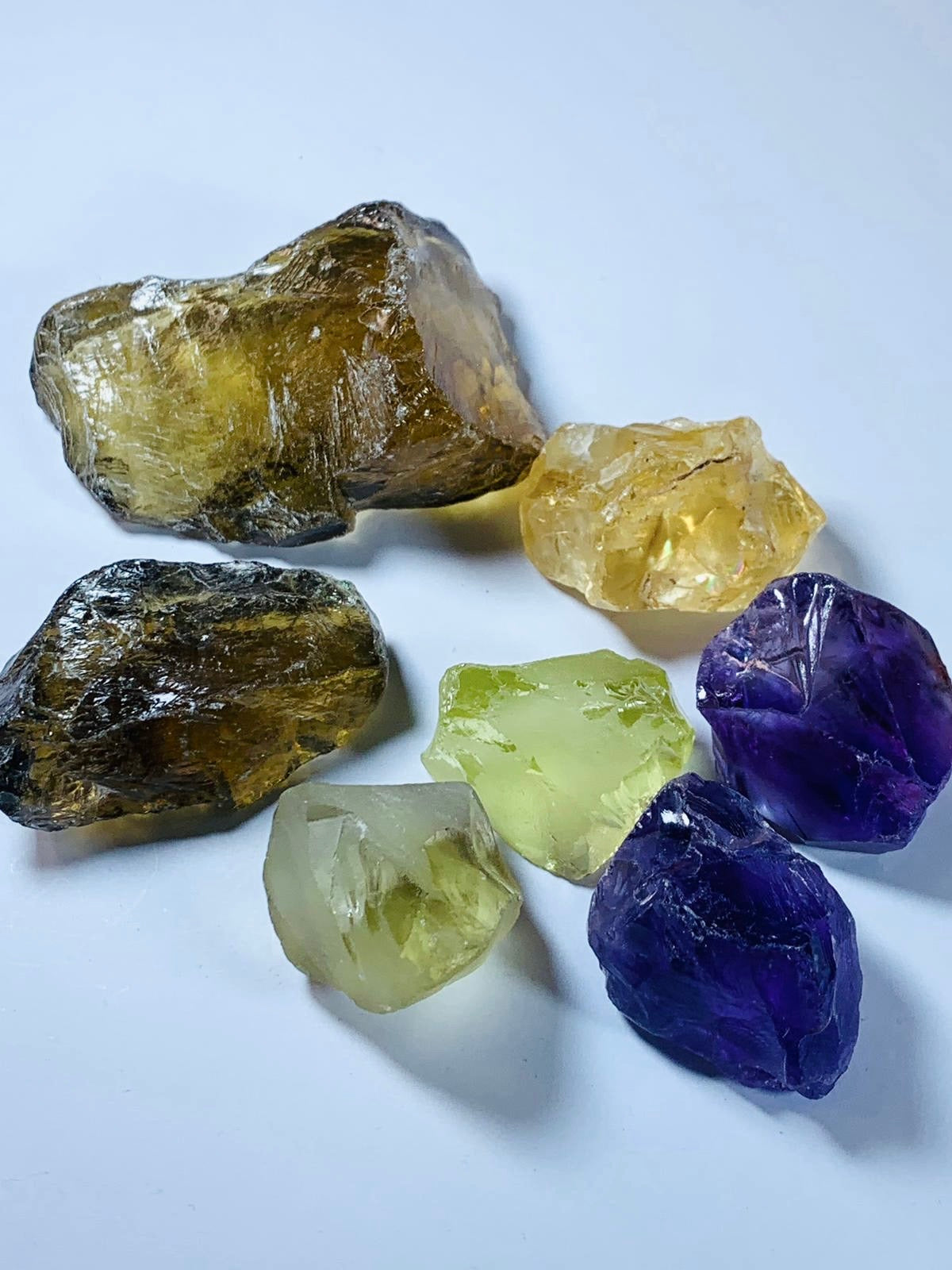 Small Deal Of Four Different Facet Grad Quartz Rough Gemstones