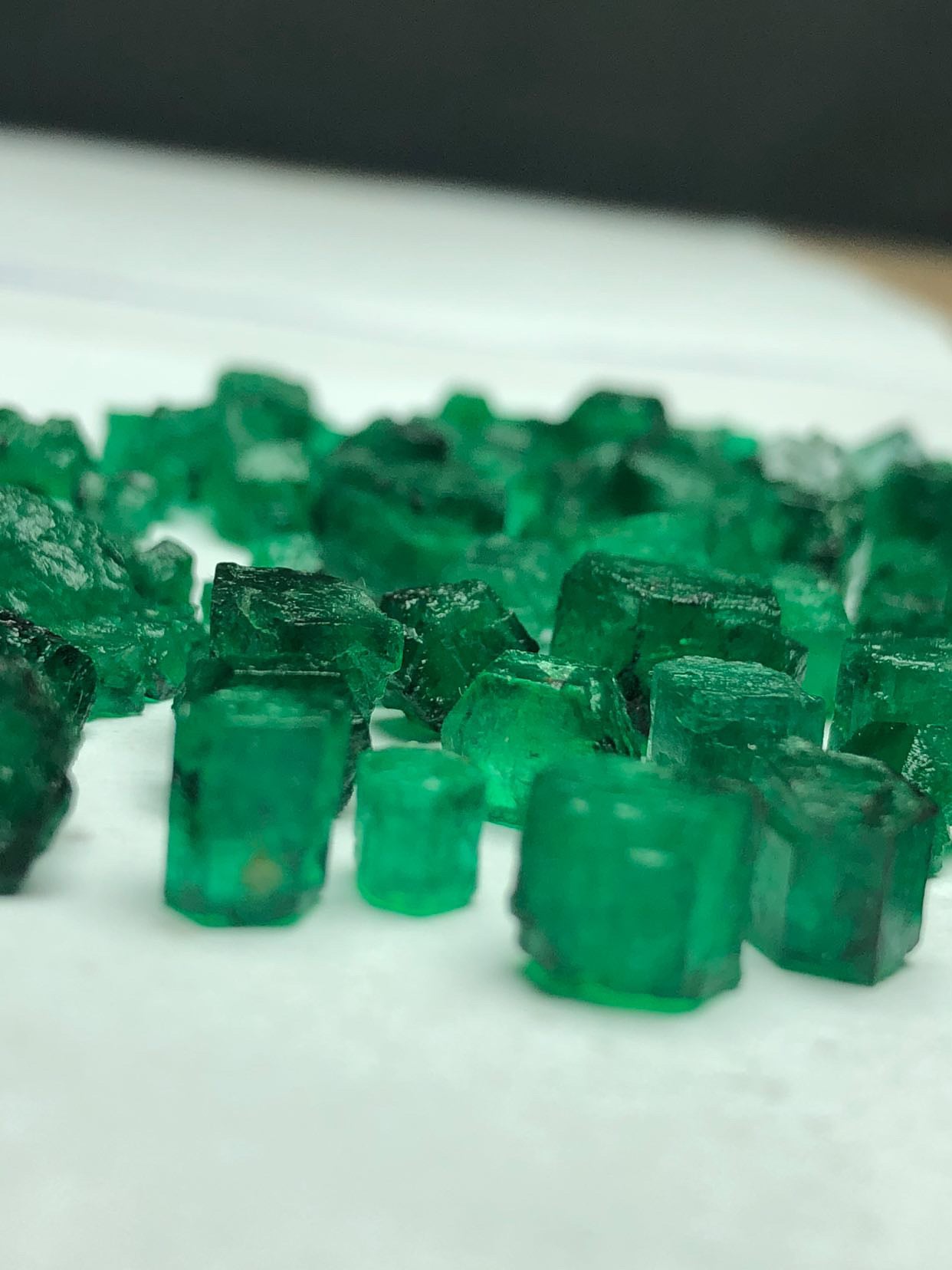 Natural Swat Emerald 150 carats - Uncut Gemstones