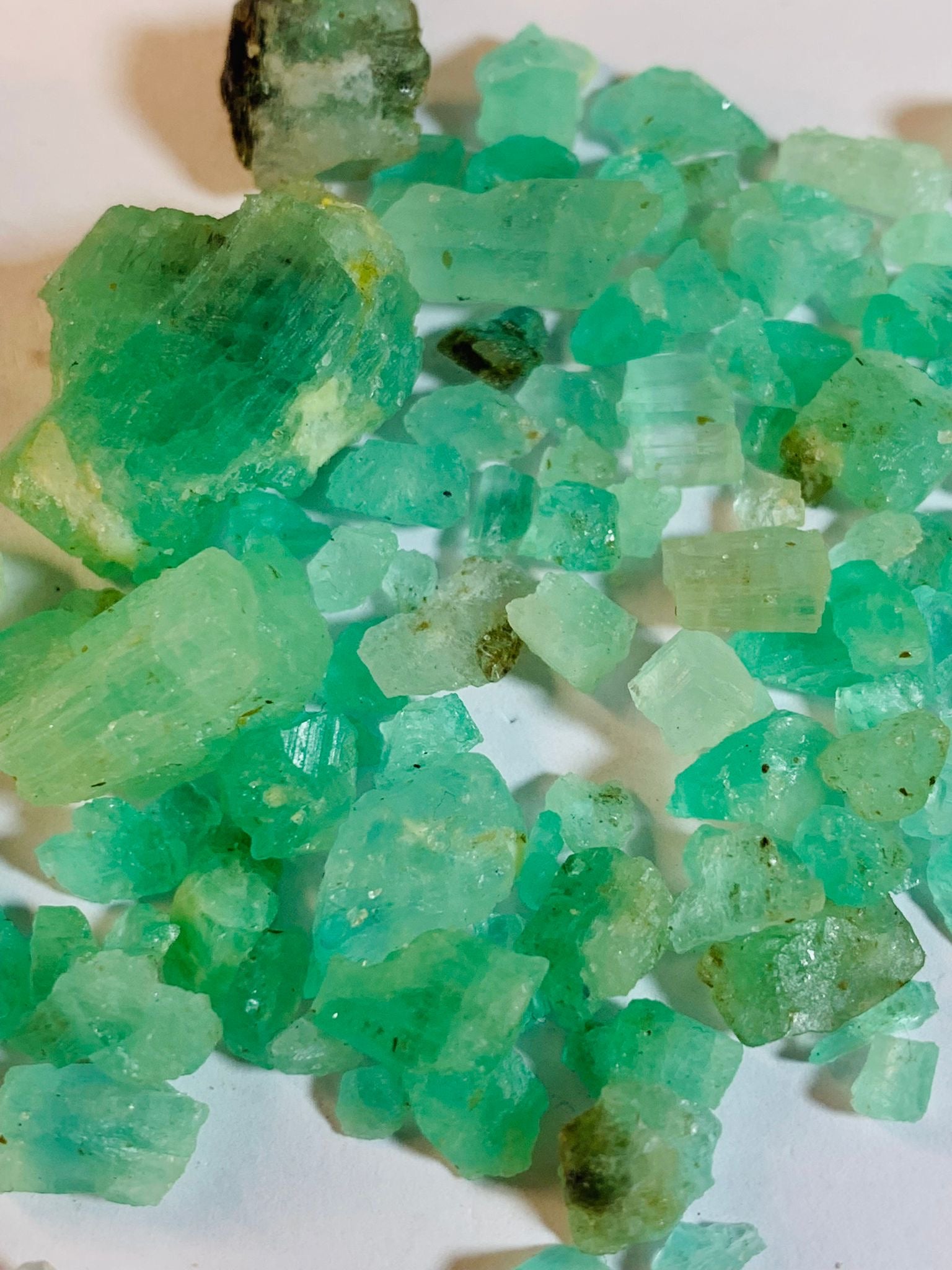 natural green beryl stone