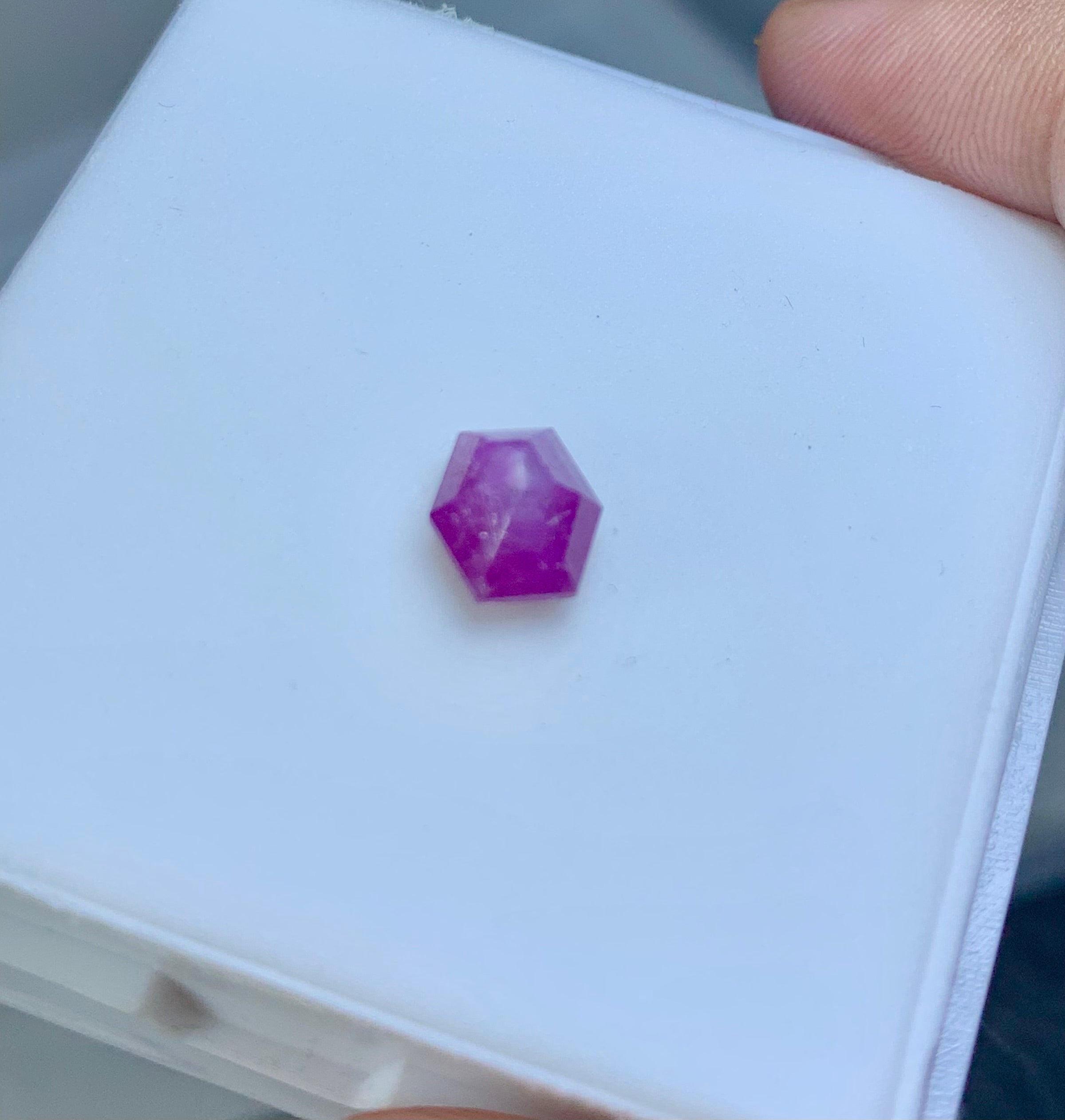 Batakundi ruby six-rayed pattern