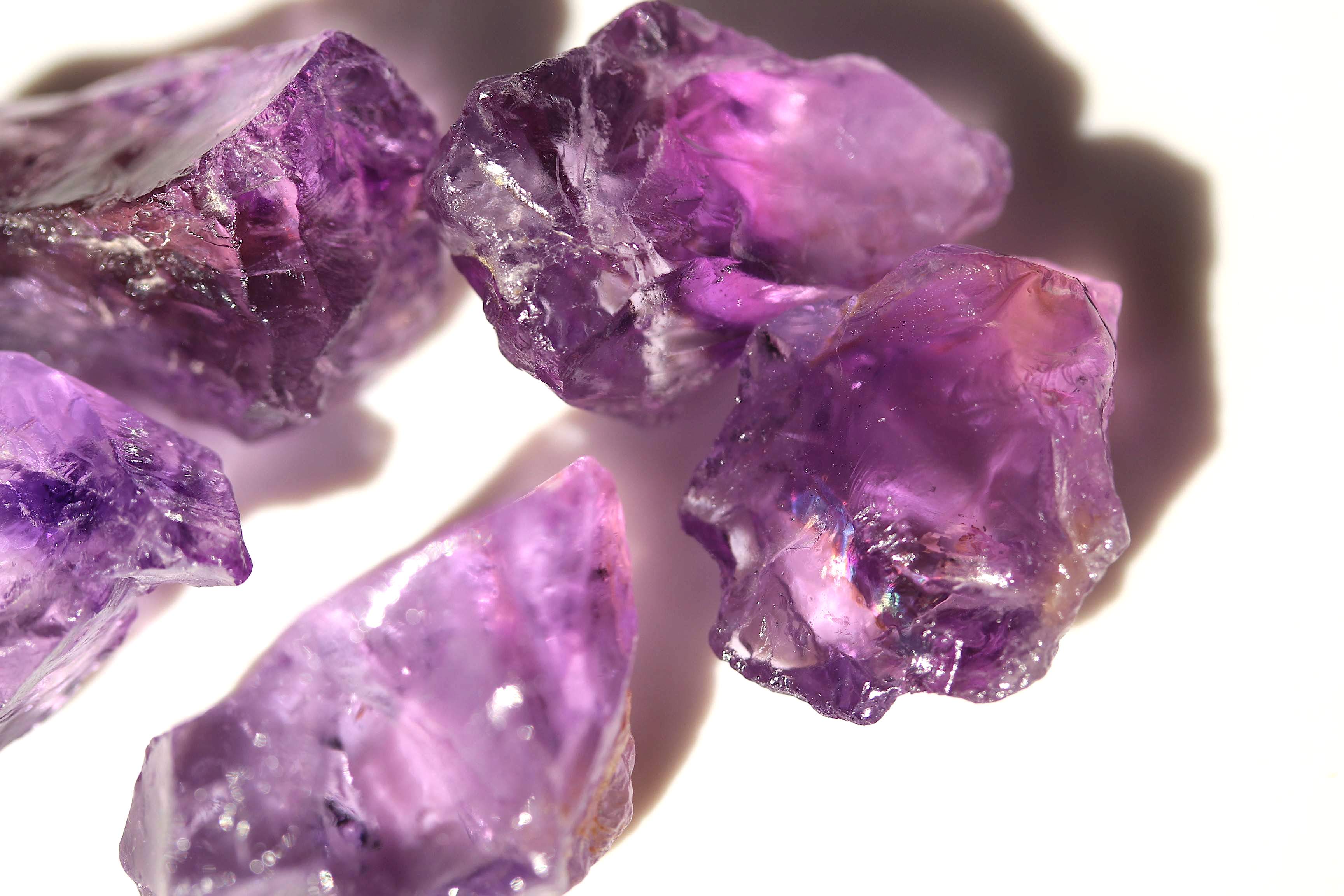 faceting rough amethyst gemstone