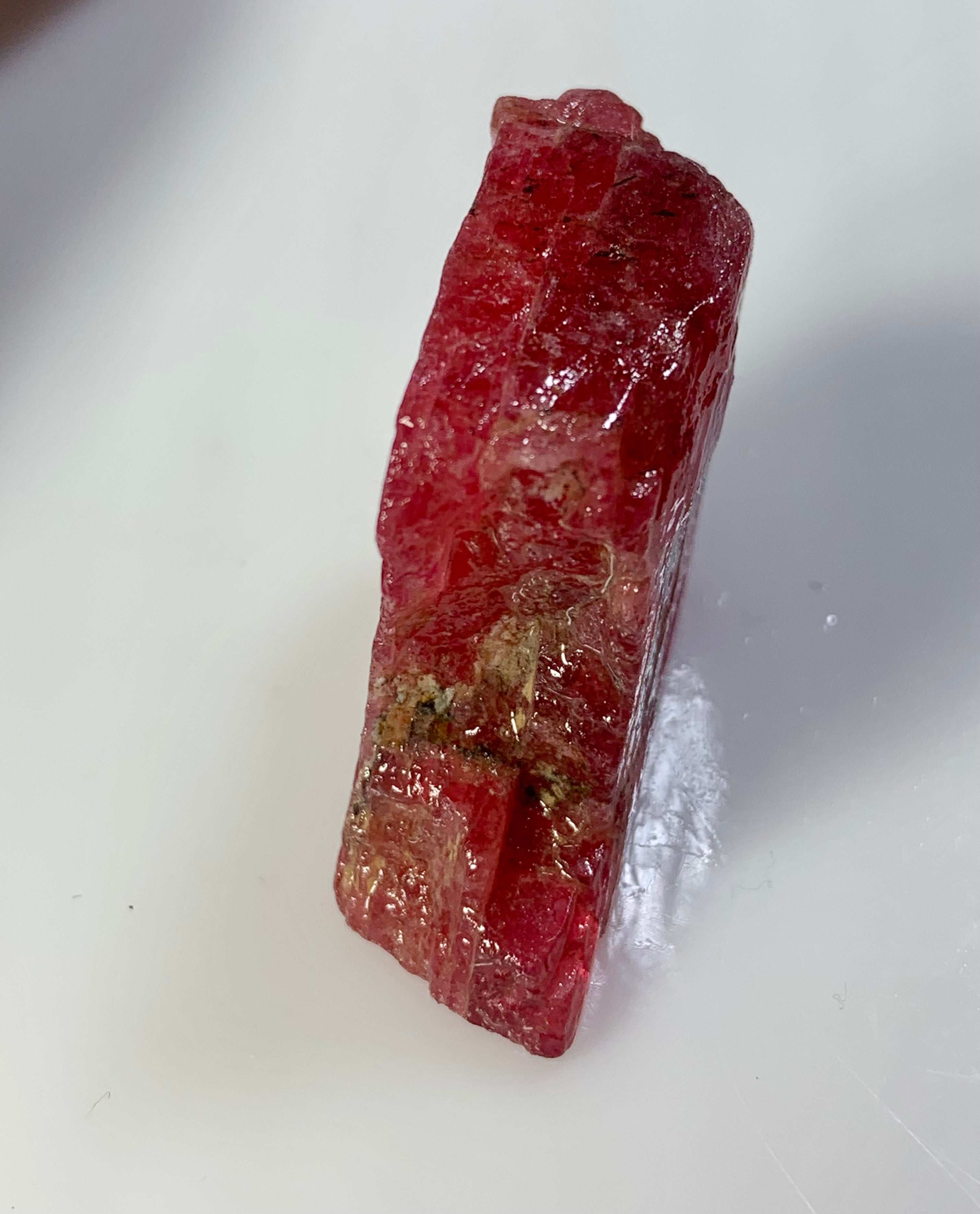 Rhodonite crystal color