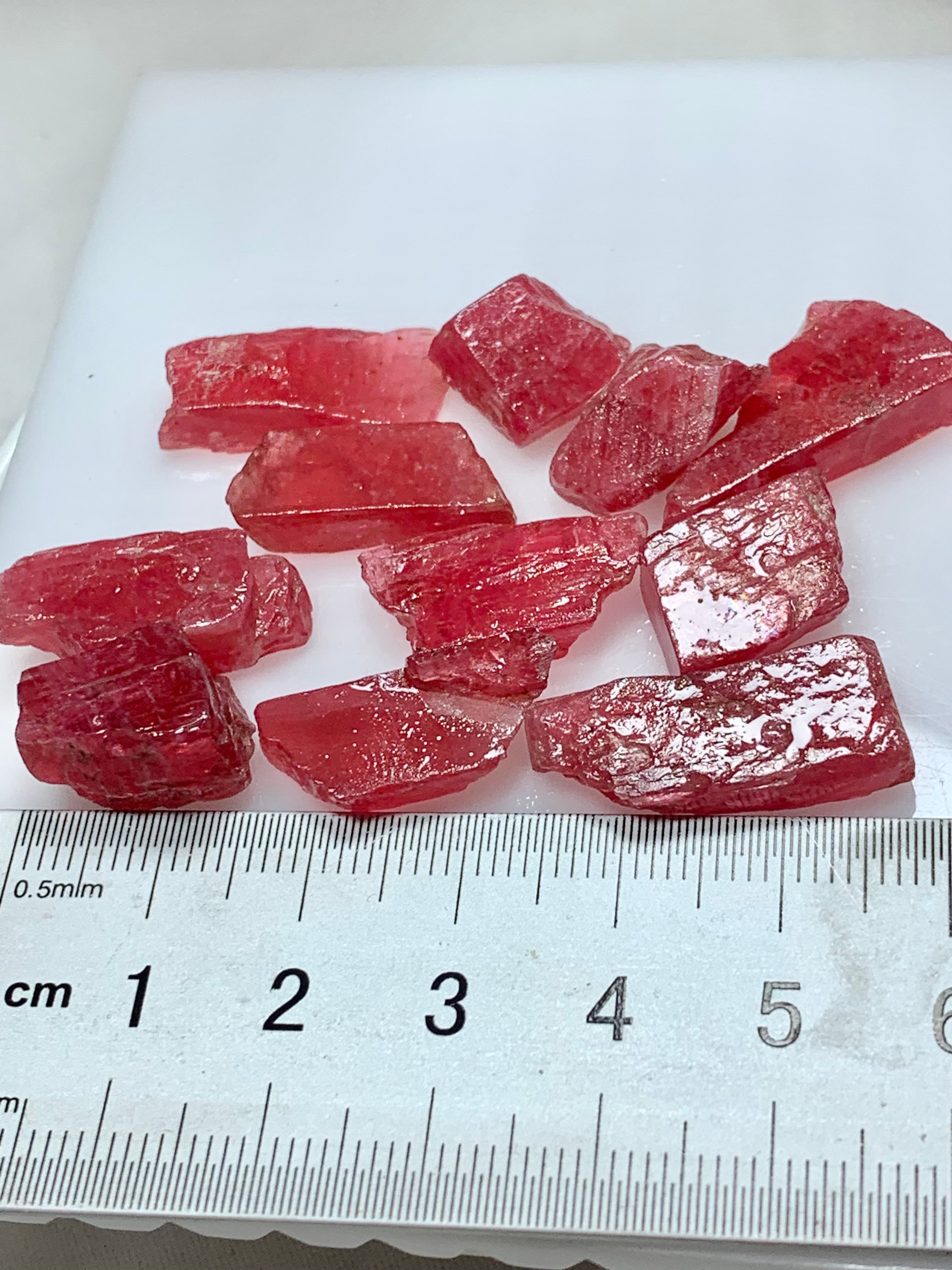 Rough rhodonite garnet chemical properties
