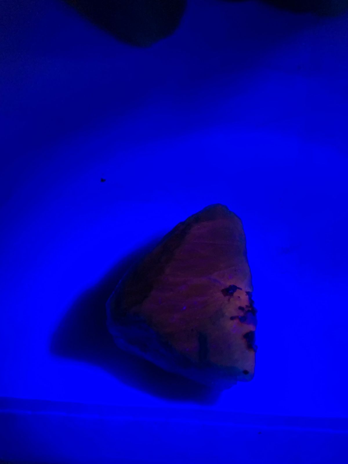 7 Grams of Rare Haüyne stone for gemstone cutters | Rough Gemstone