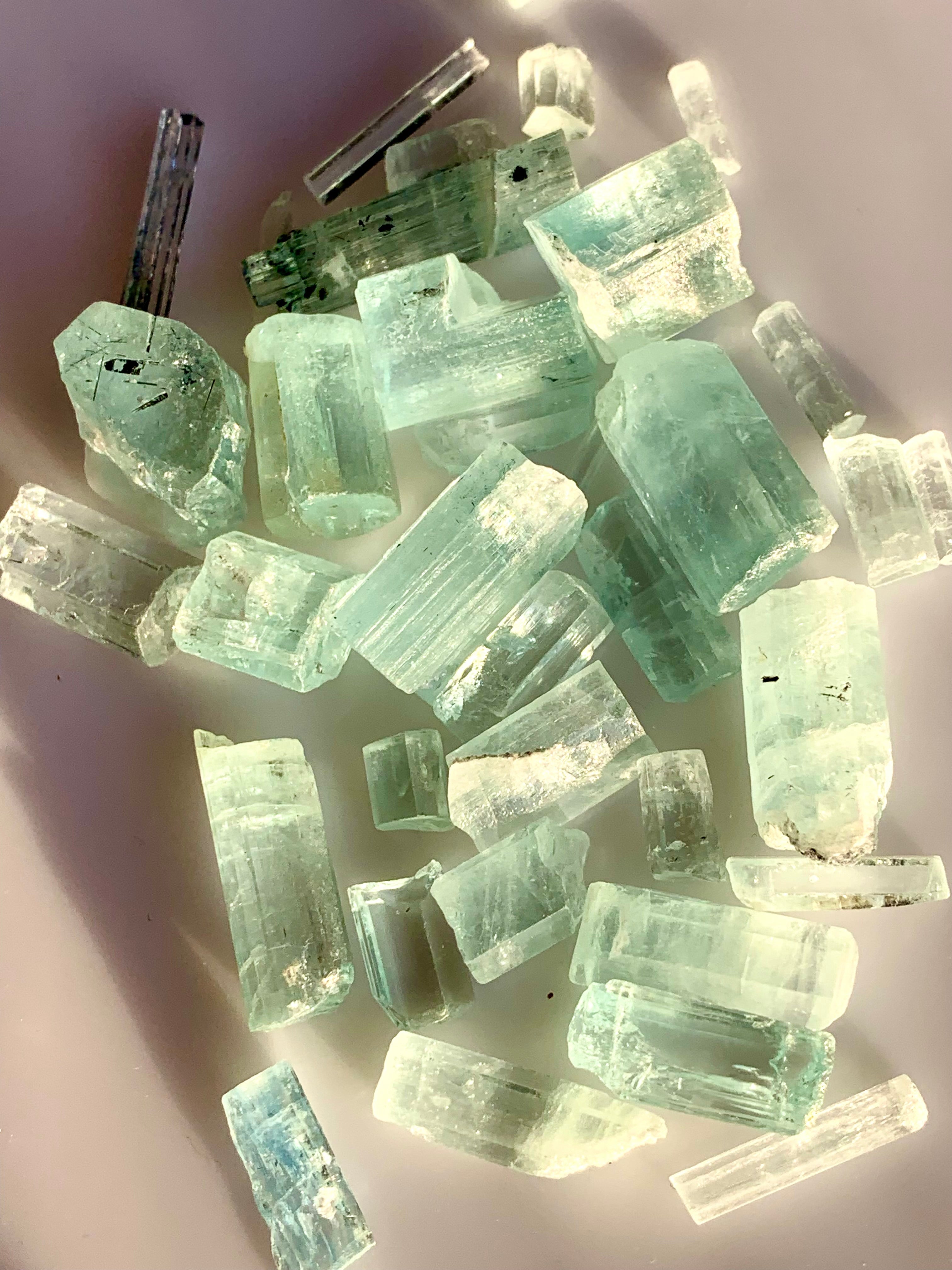 aquamarine raw stone crystals