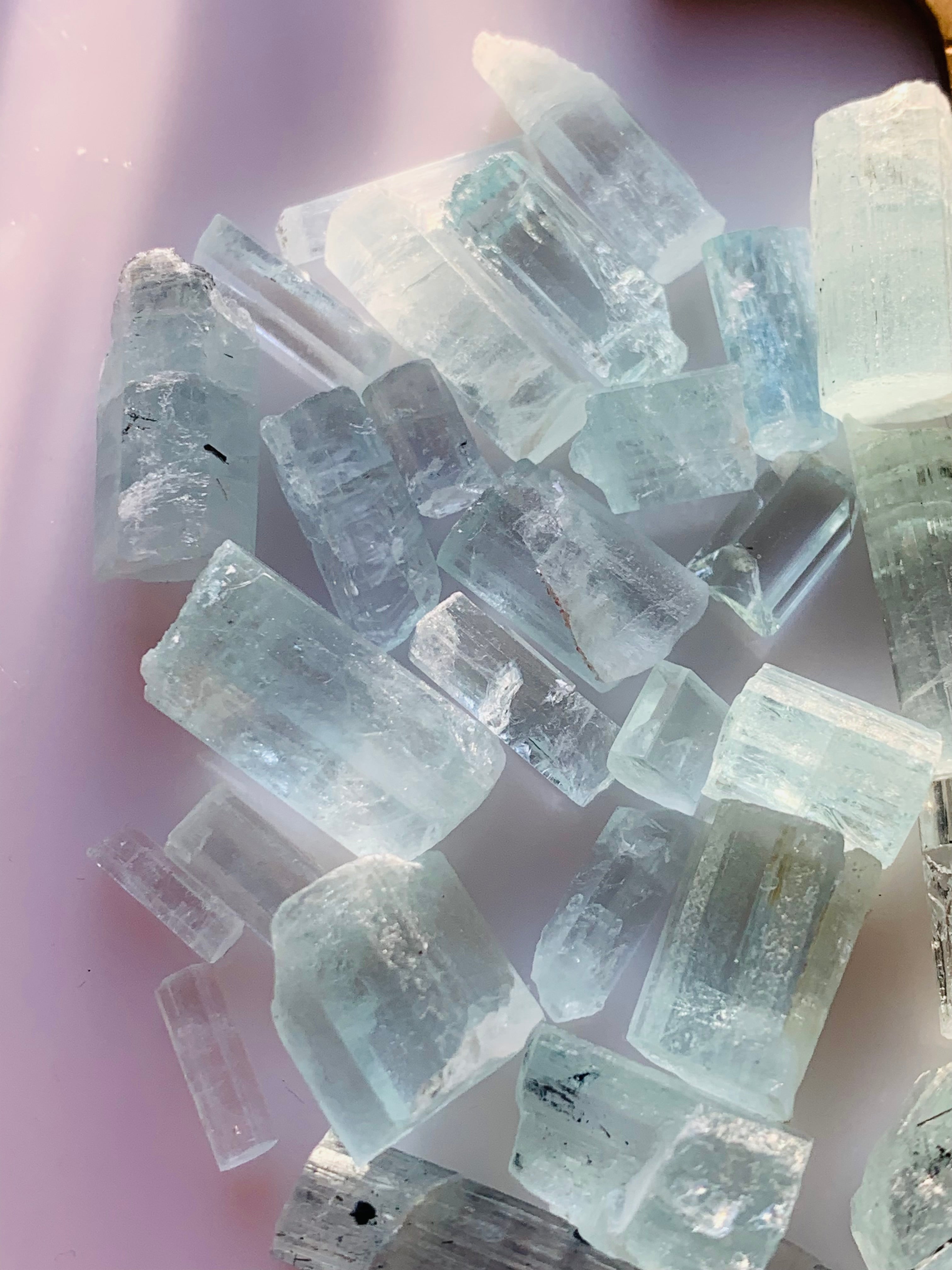 skardo crystals of natural raw aquamarine