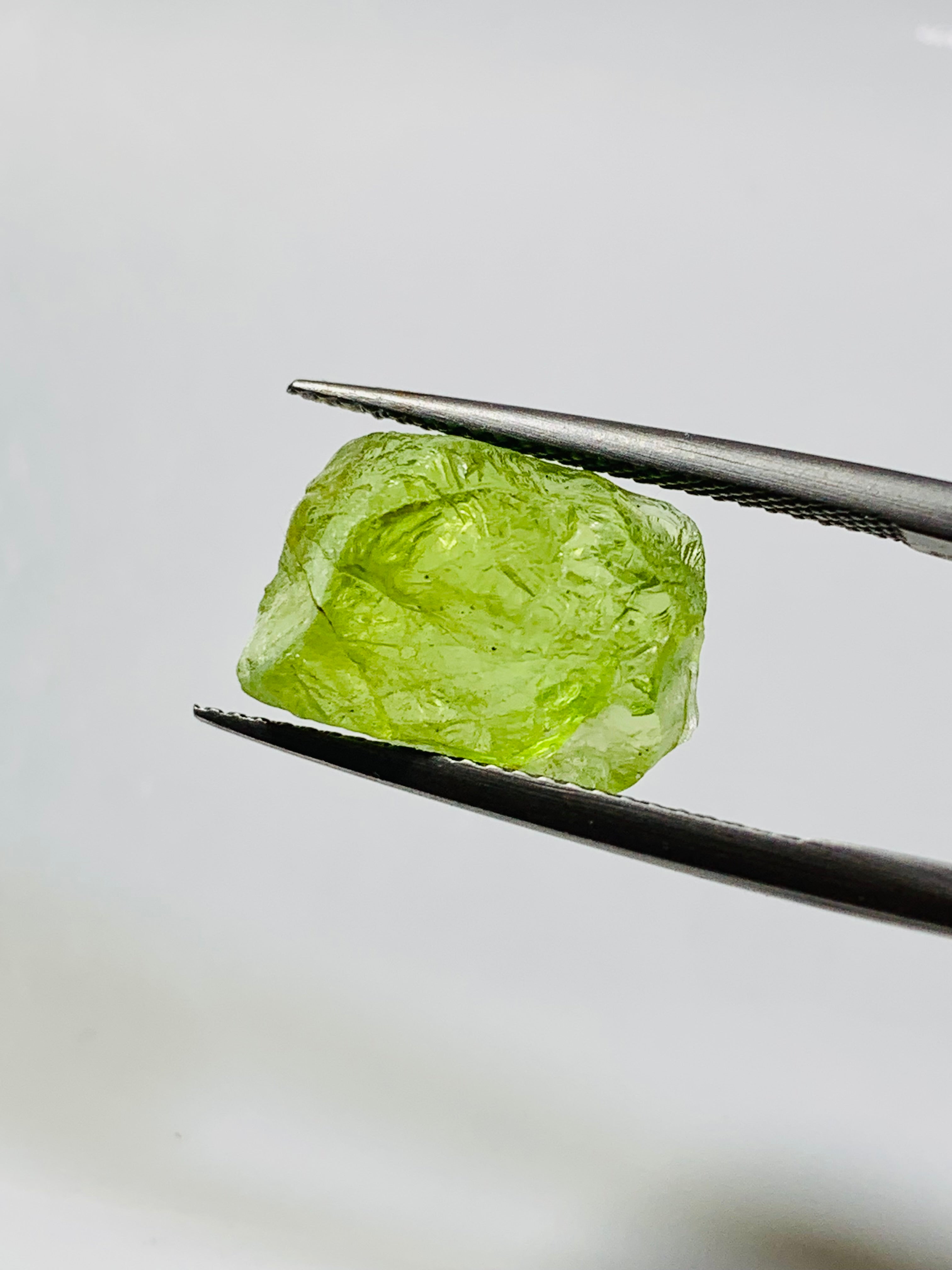 1.87gram apple green facet grade peridot| Rough Gemstones