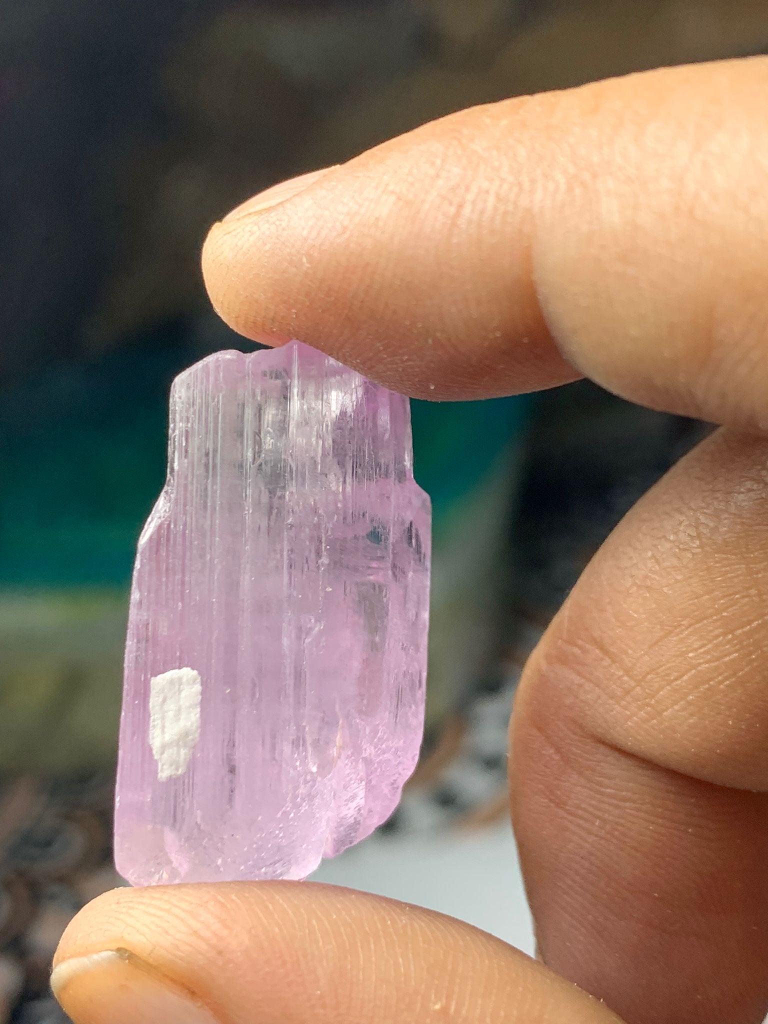 kunzite raw quartz