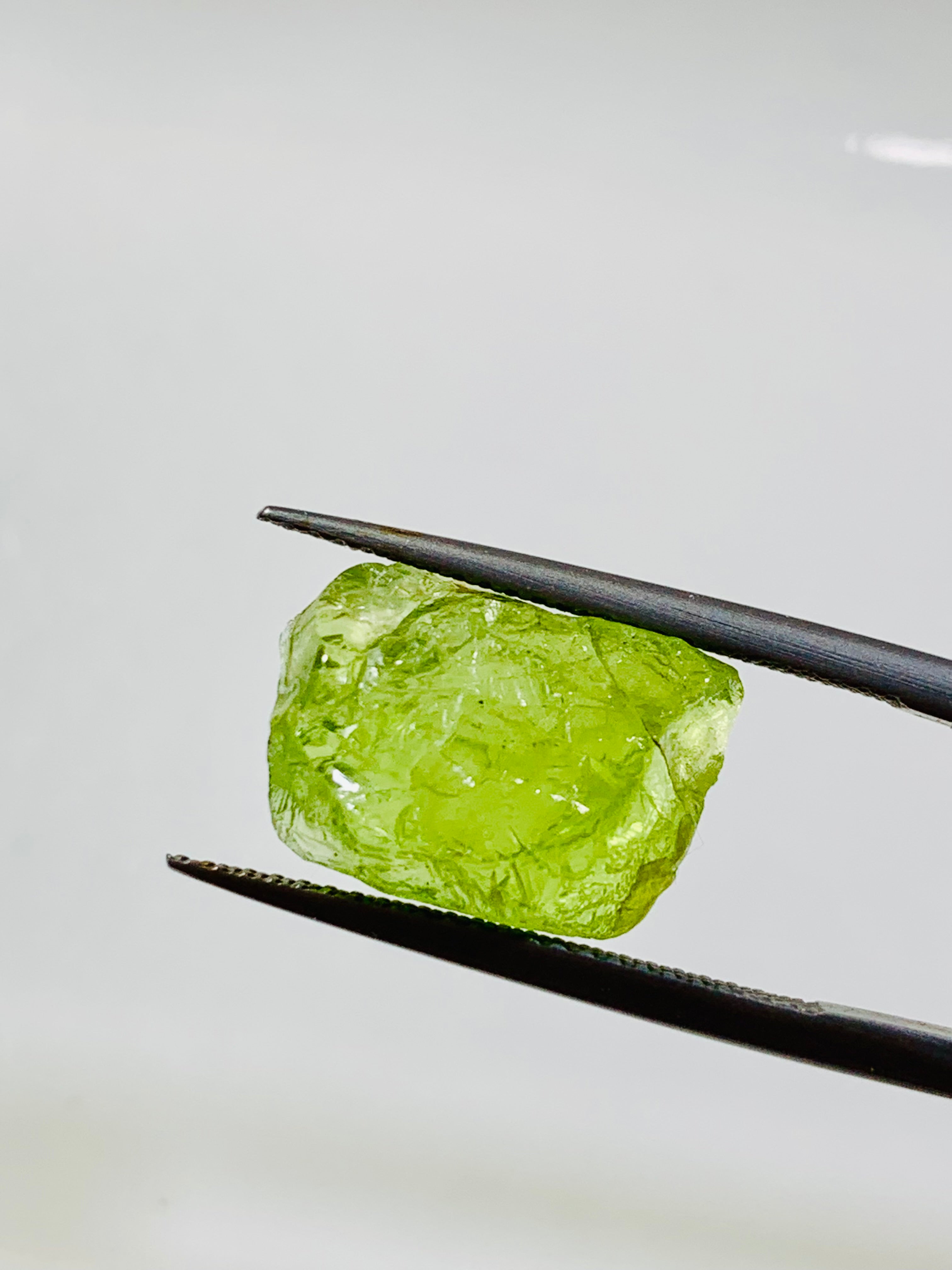 1.87gram apple green facet grade peridot| Rough Gemstones