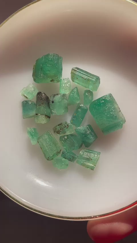 70 carats Rough Emerald Stone Parcel