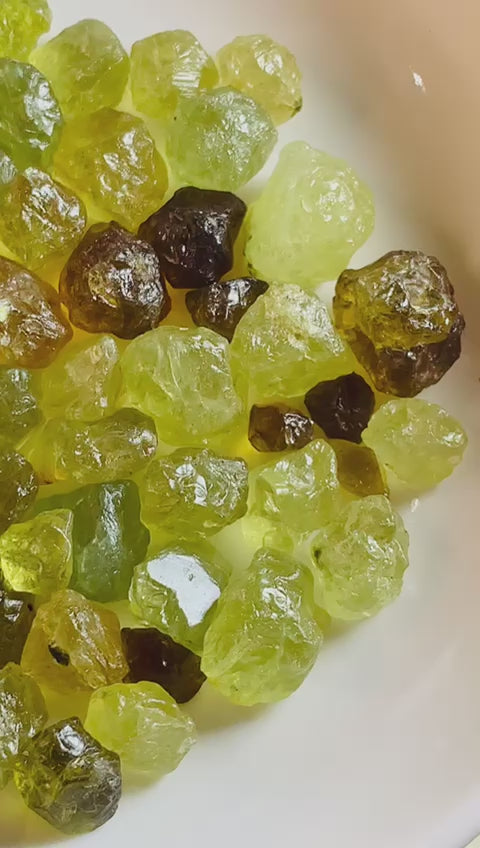 250 carats Rare Mali Garnet Facet Rough Gemstones