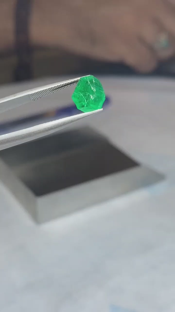 50 Carats Uncut Green Emerald Rough Stones from Swat