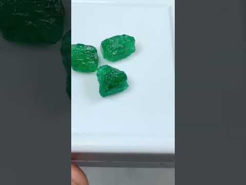 8 Carats Of Natural Swat Emerald | Uncut Rough Gmestone