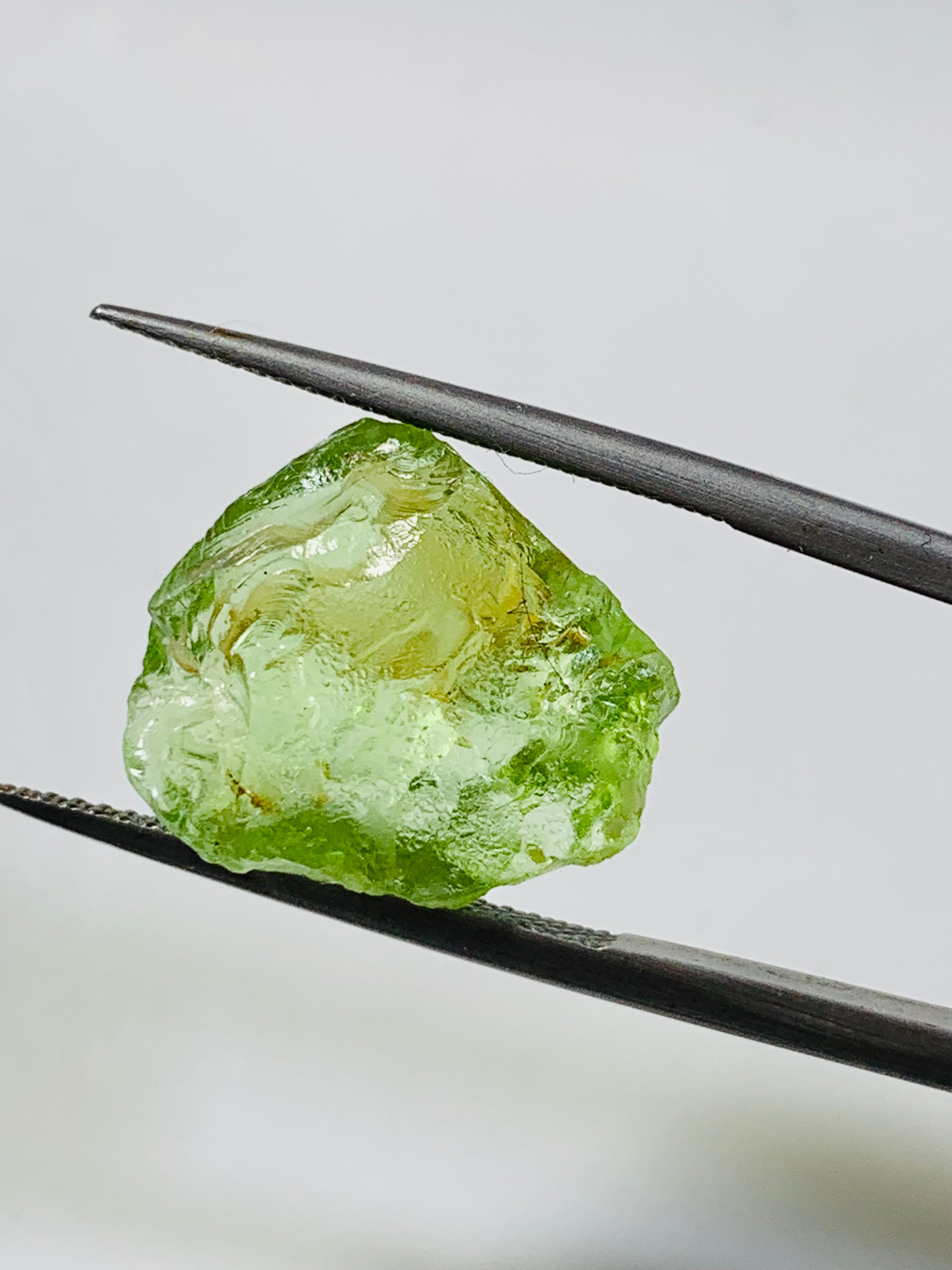 raw peridot gemstone