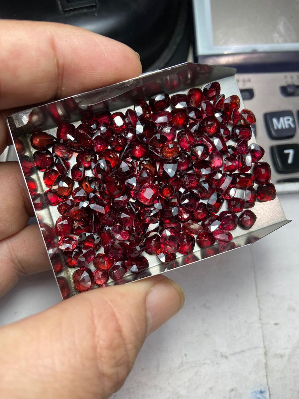 red spinel price per carat