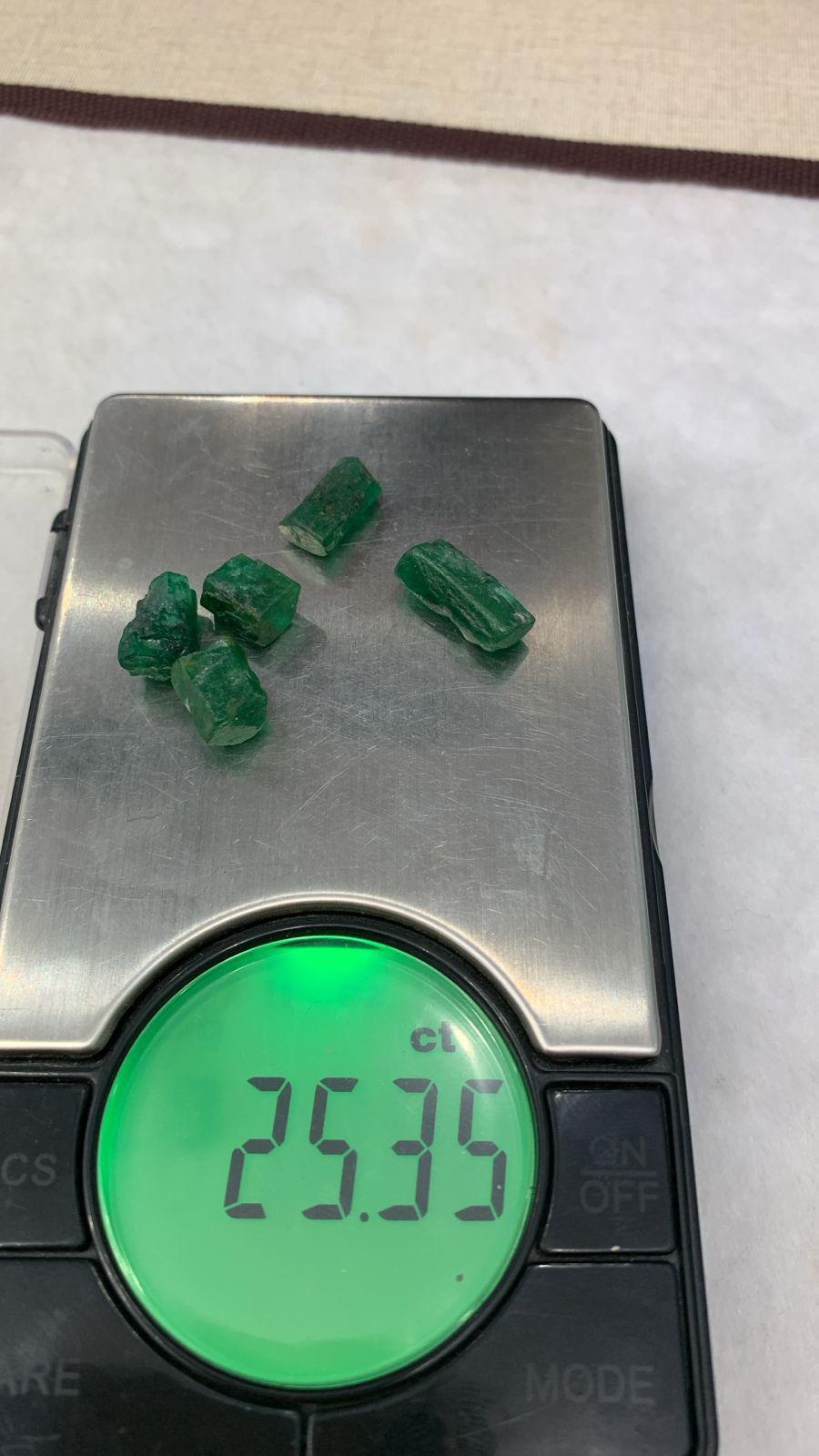 unpolished emerald stone