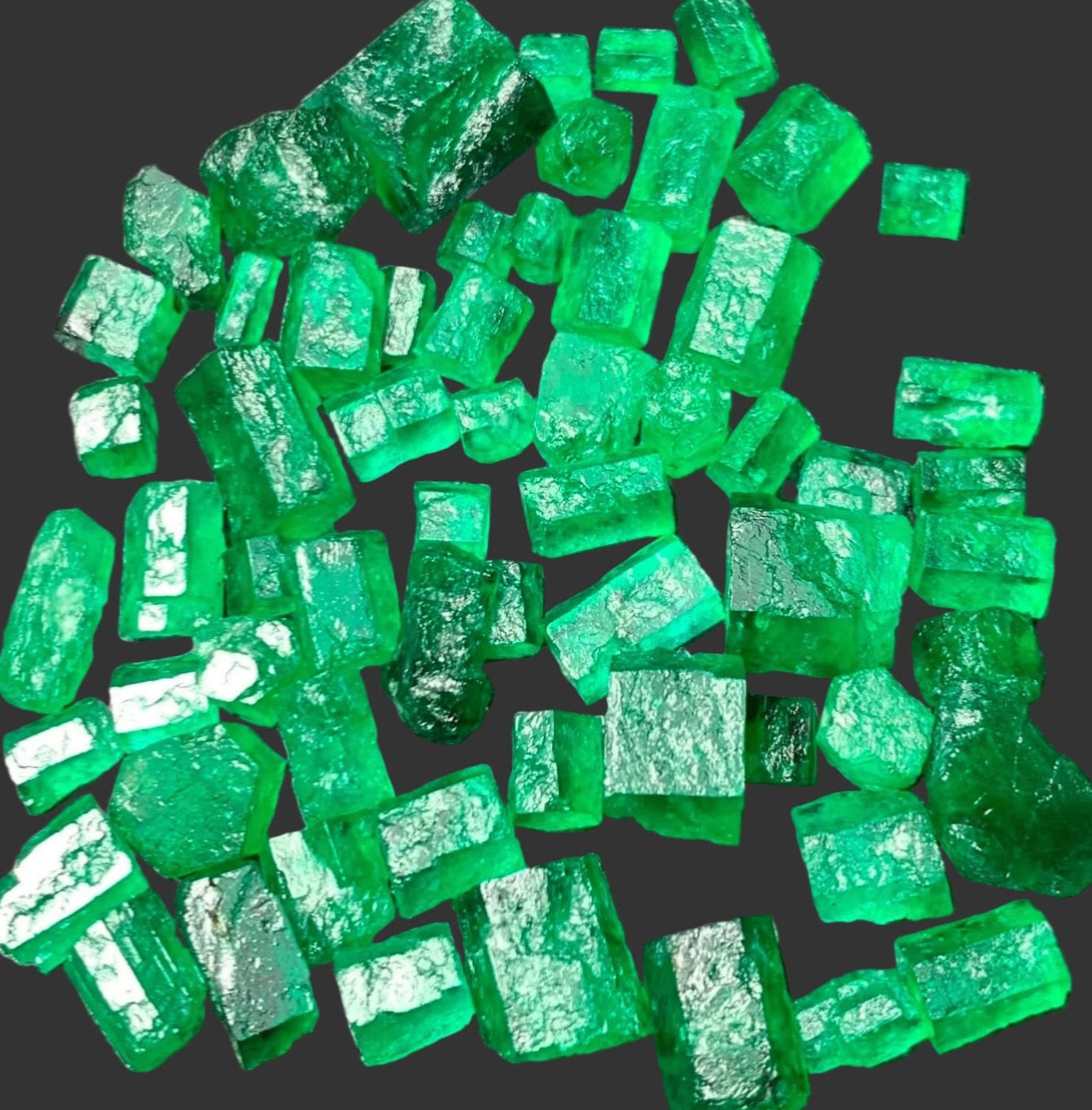 100 carat natural raw emerald crystals from Swat Pakistan