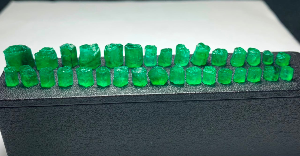 Natural Swat emerald rough stones for sale