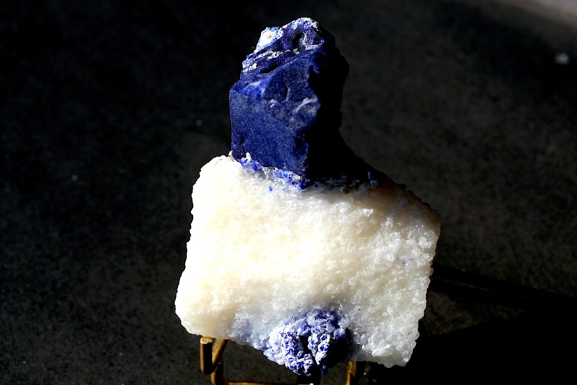 natural lazurite crystal specimens 110g lot

