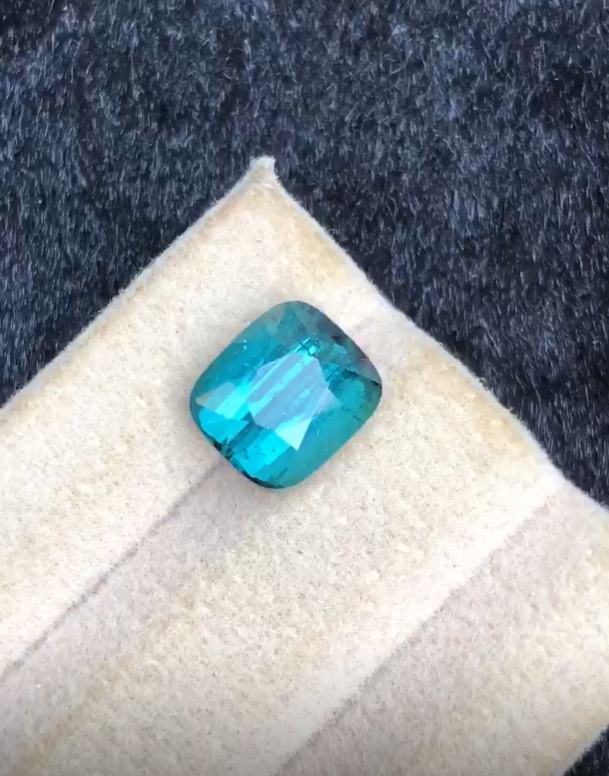 3 carat eye-clean lagoon tourmaline gemstone

