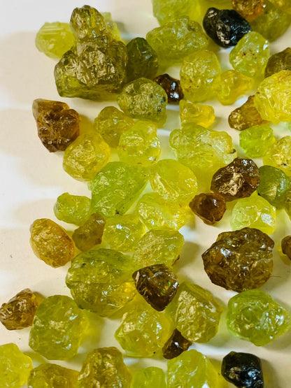 250 carats Rare Mali Garnet Facet Rough Gemstones