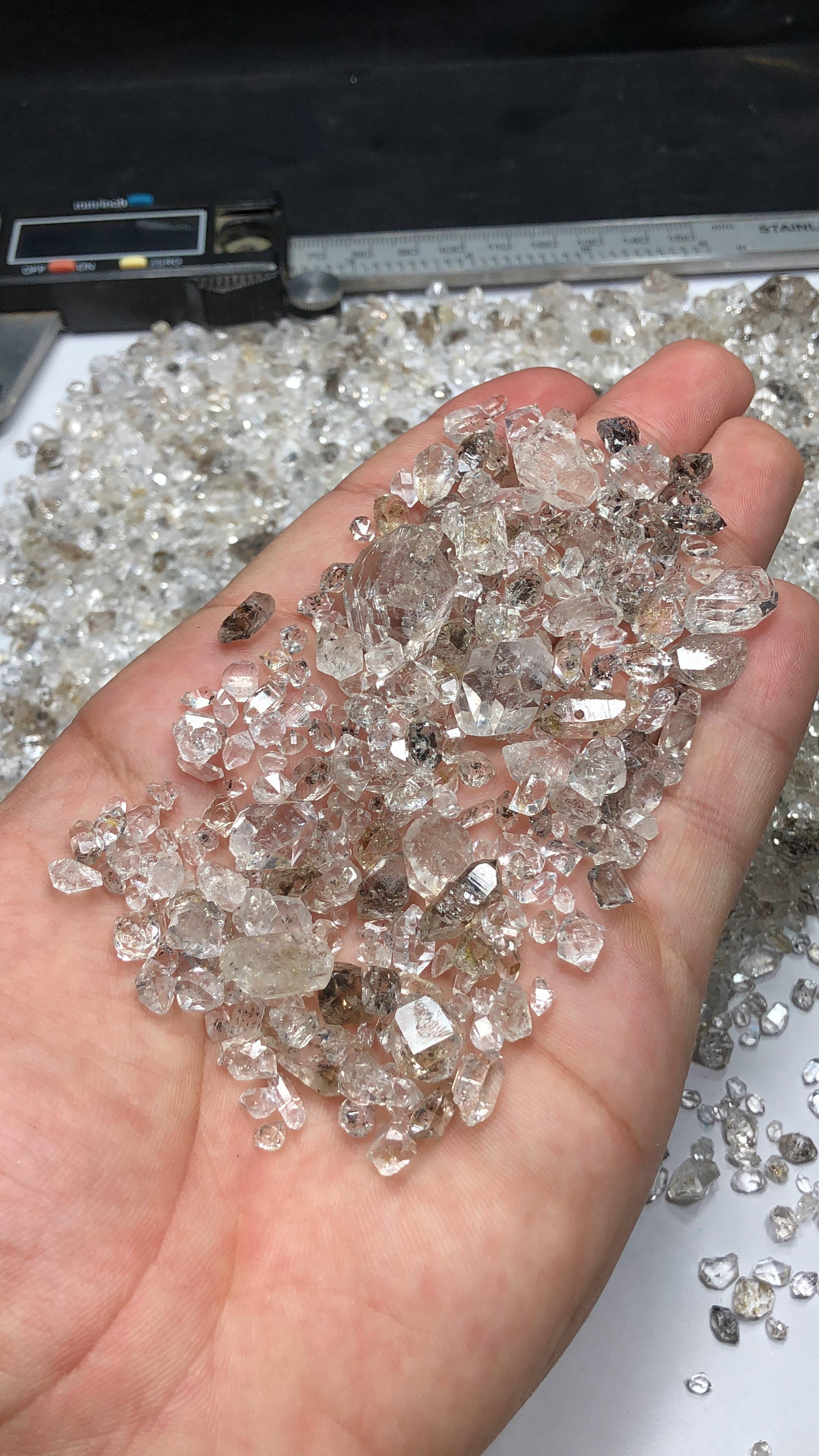 571 grams Herkimer diamond quartz spiritual cleansing

