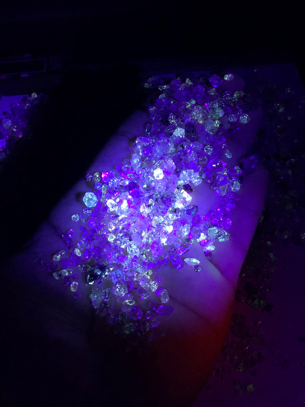 571g Afghan diamond quartz bulk crystals

