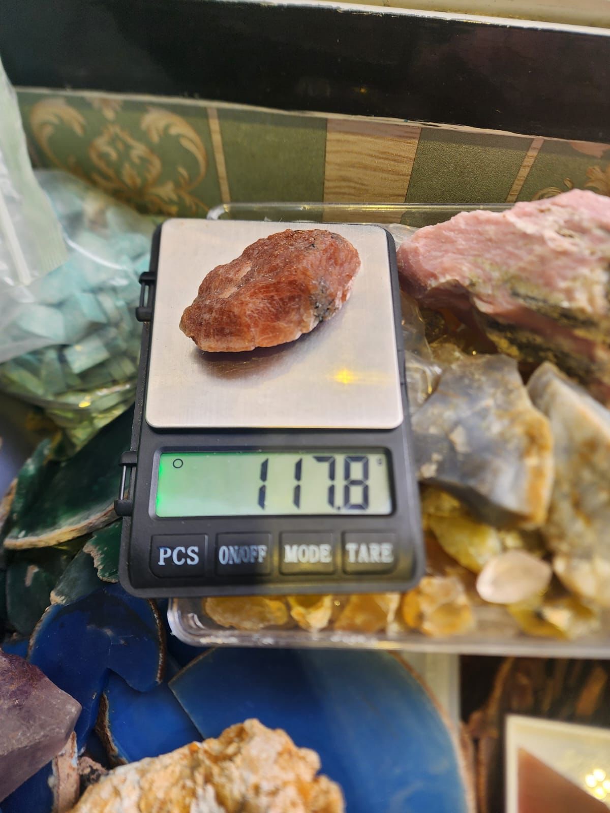 1000 Grams Natural Raw Gems SunStone Lapidary