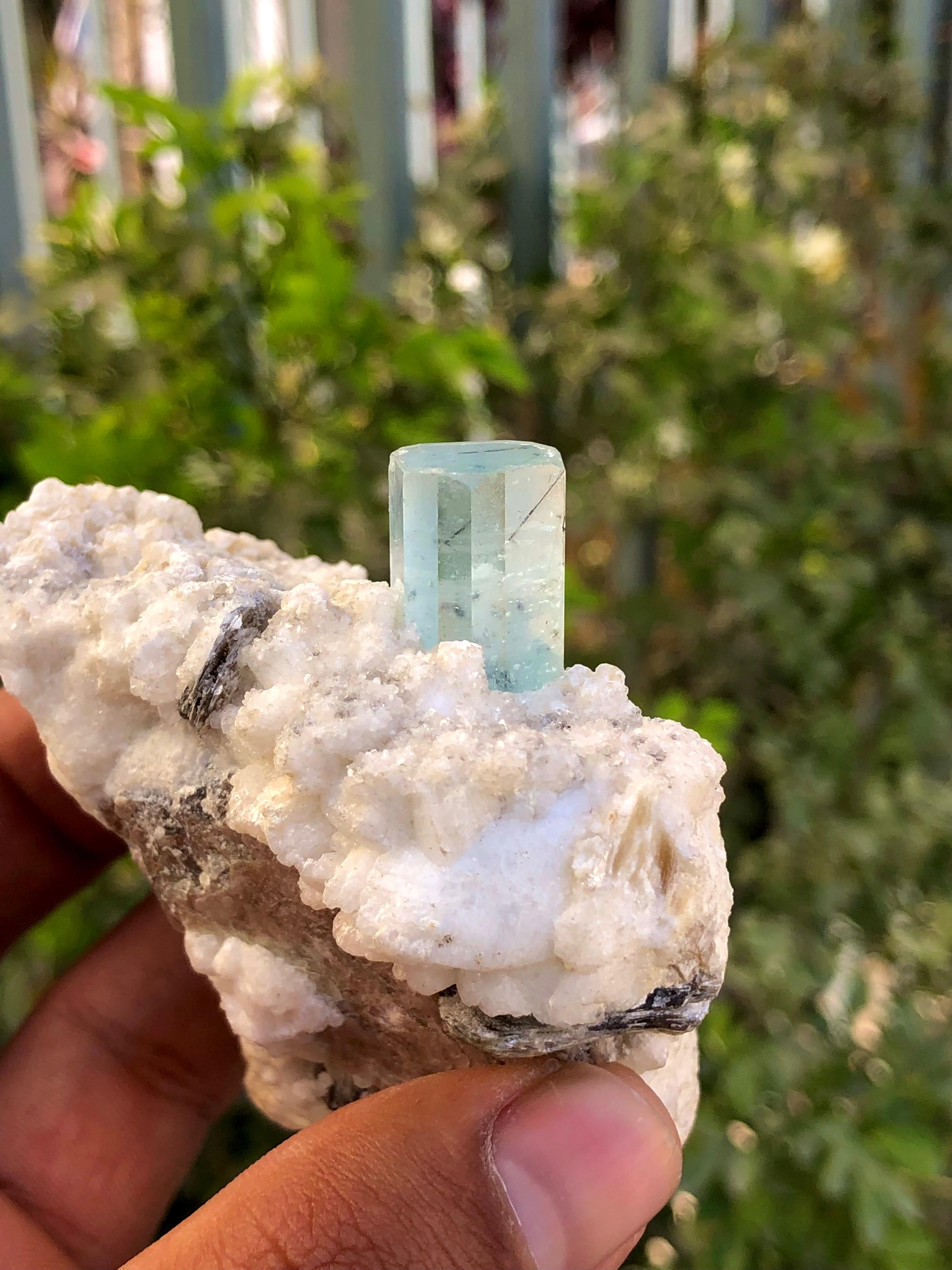 Natural Aquamarine Specimen – Neutral Tone | 154g