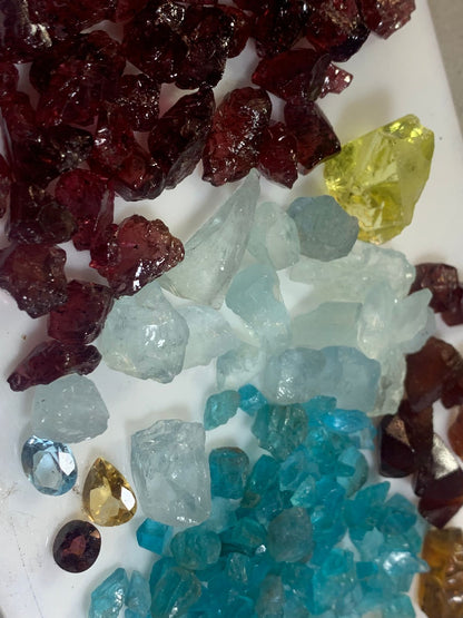 Small Parcel of Facet Grade Rough Stones and Loose Cut Gemstones