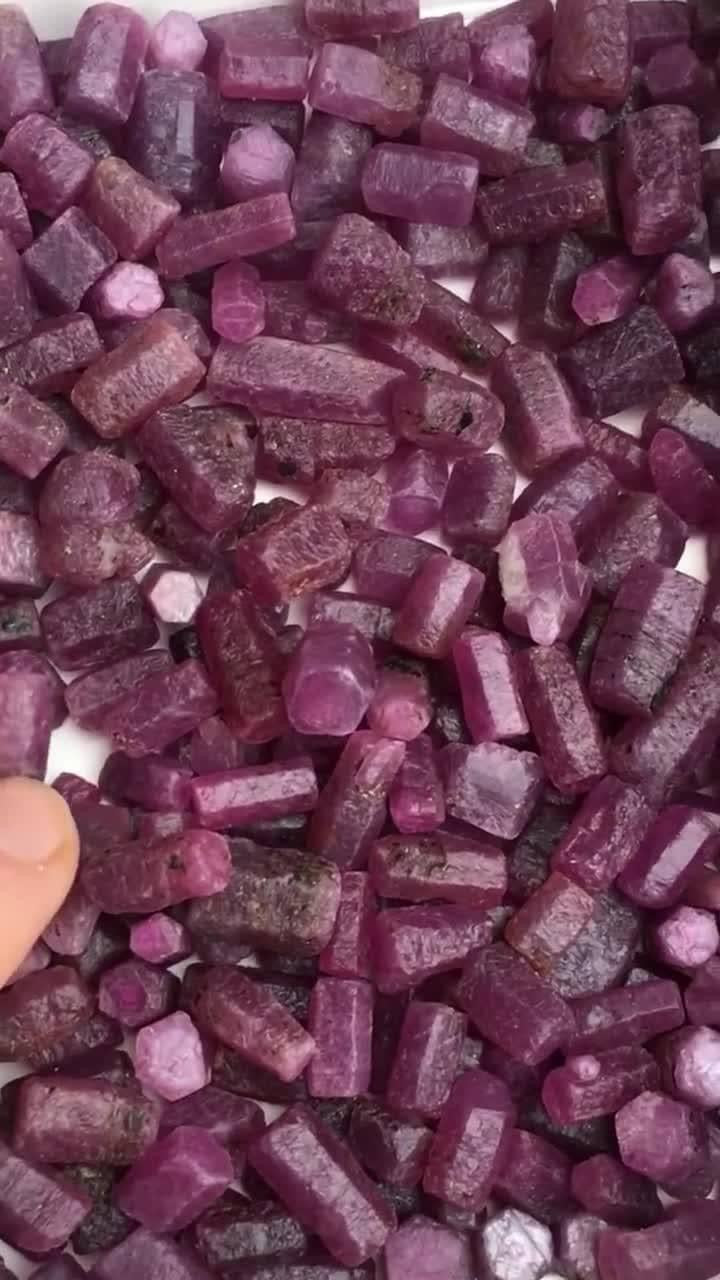 Wholesale 5 kgs deal for crystals rubies