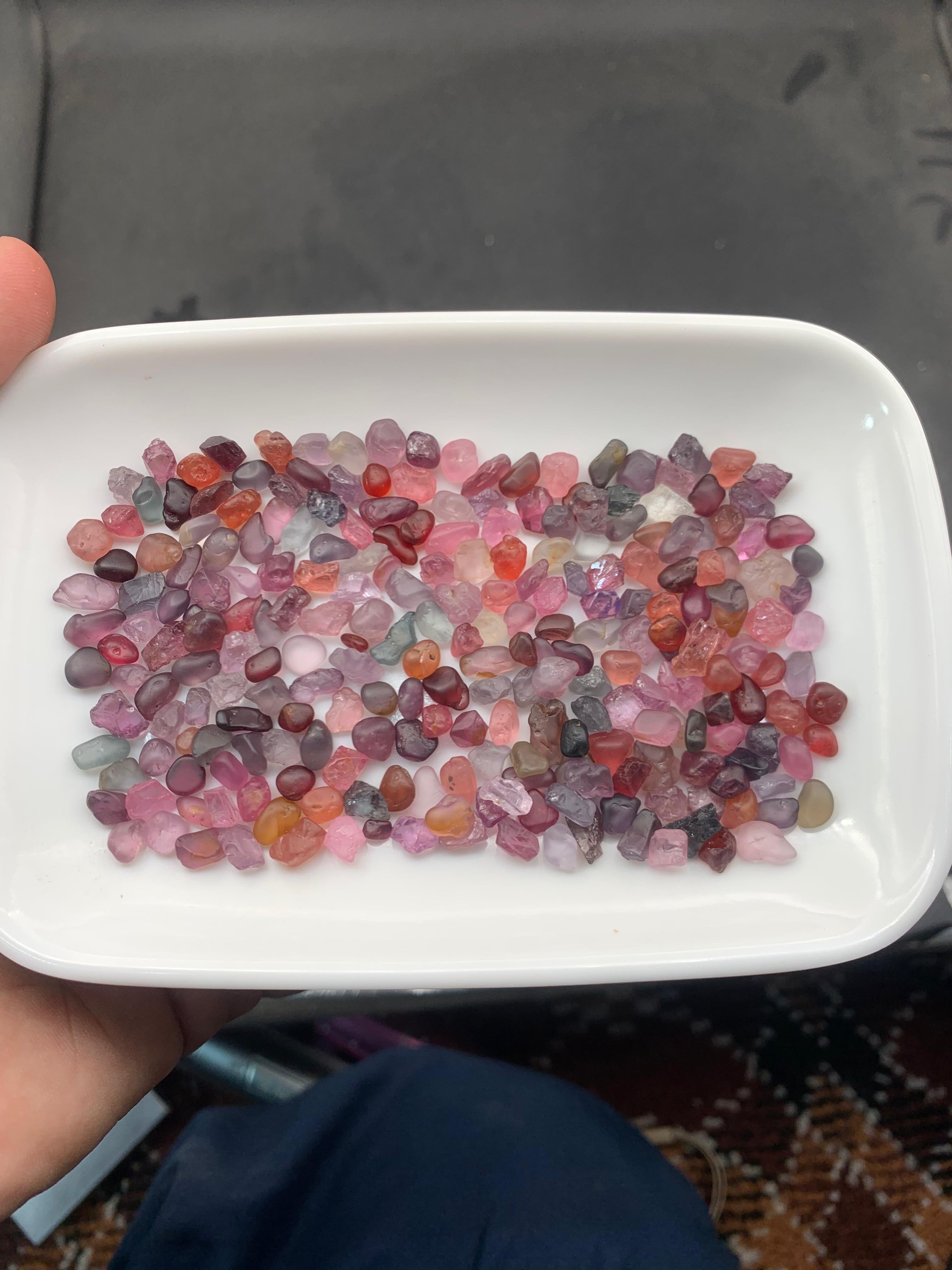 Raw Burma spinel crystals for lapidary