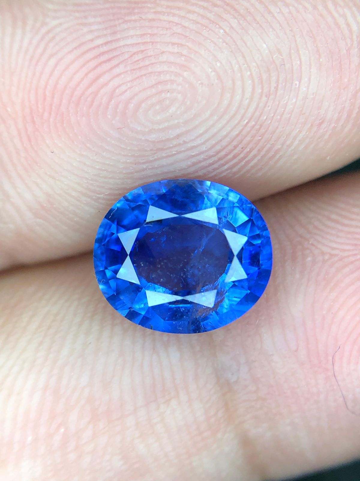 2.75 Carats Natural Blue Sapphire Loose Cut Gemstone