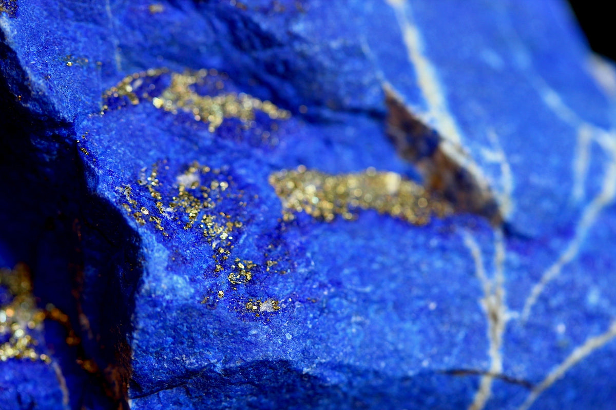 279g Mine-4 Rare Uncut Lapis Lazuli with Pyrite Specimen - Afghanistan