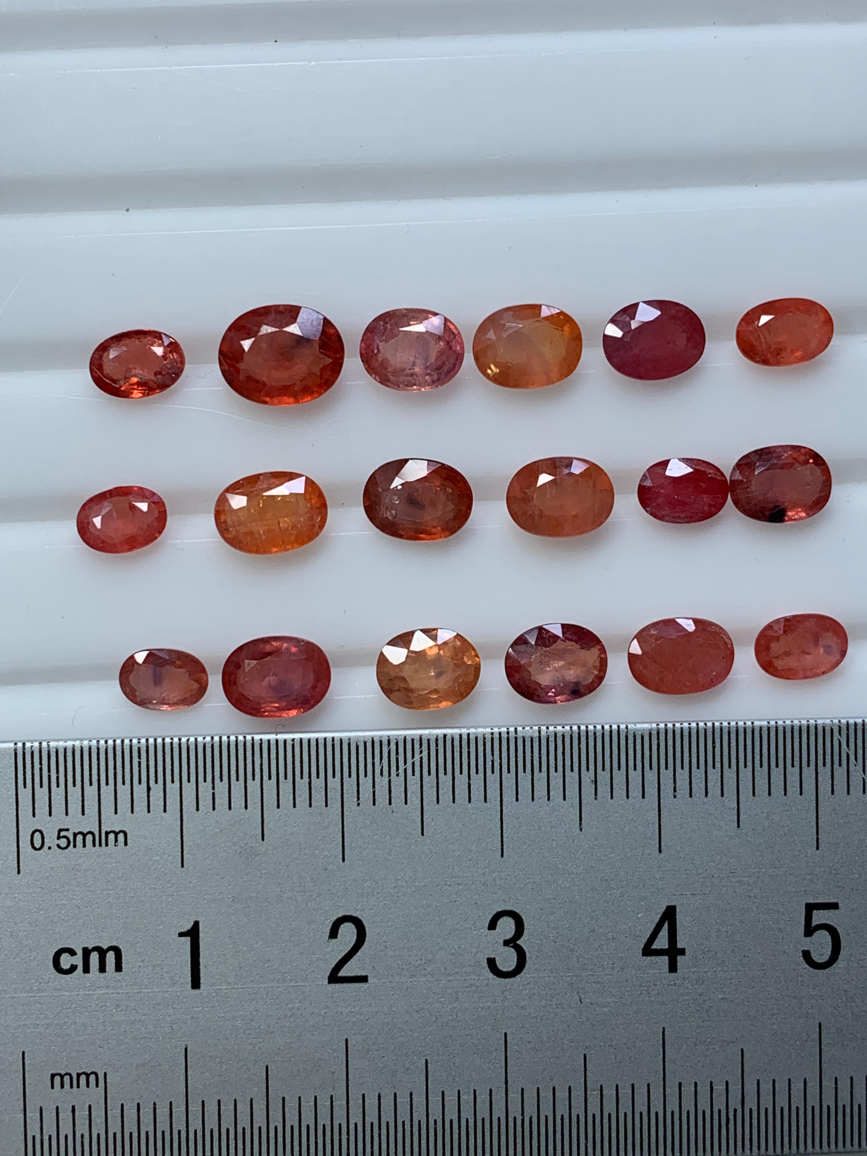 Brownish orange sapphire 15 carat
