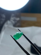 Emerald raw stones sale
