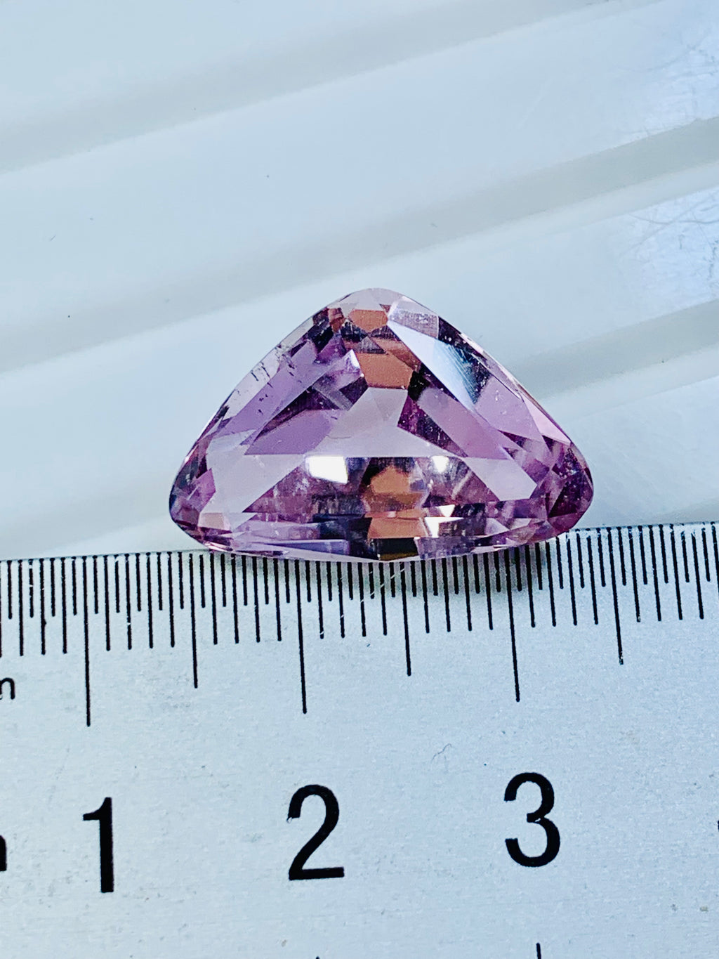 Hiddenite gemstone

