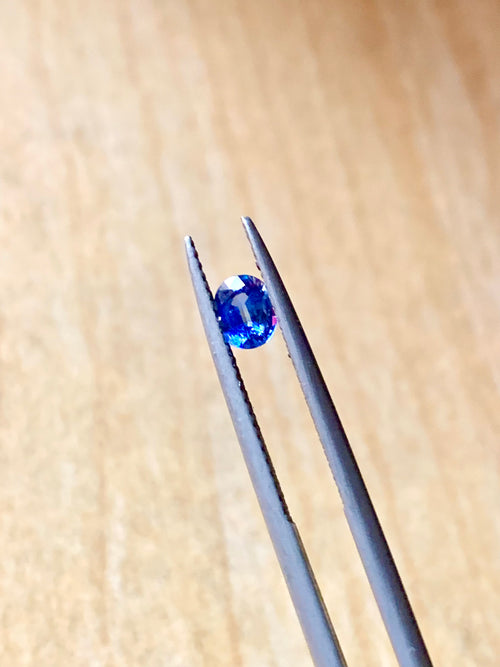 high quality natural Ceylon sapphire light blue transparent
