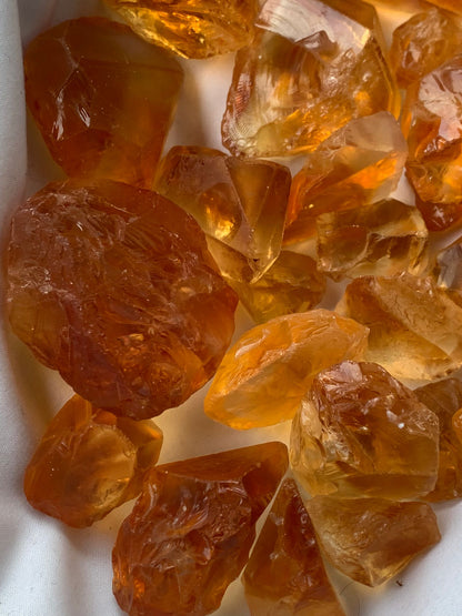 Orangish yellow citrine facet grade rough stone| Uncut raw gemstones