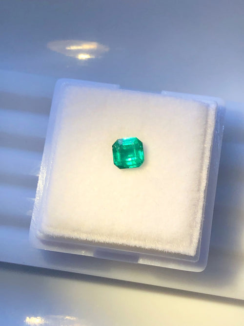 heat treated vs natural Swat emerald cushion difference


