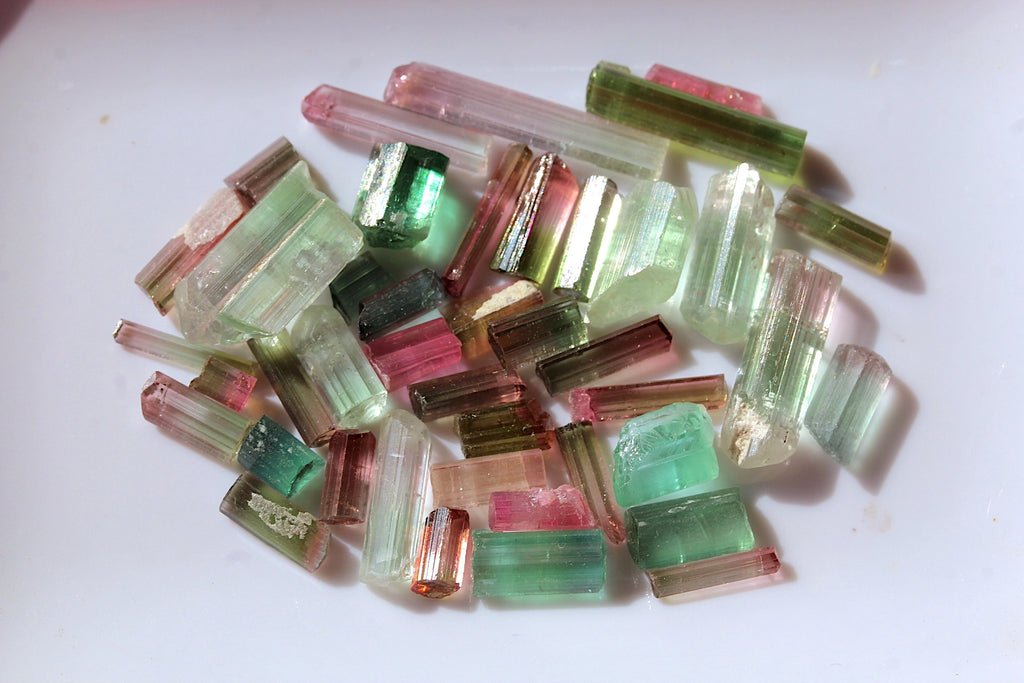 103 carats tourmaline rough for professional cutters

