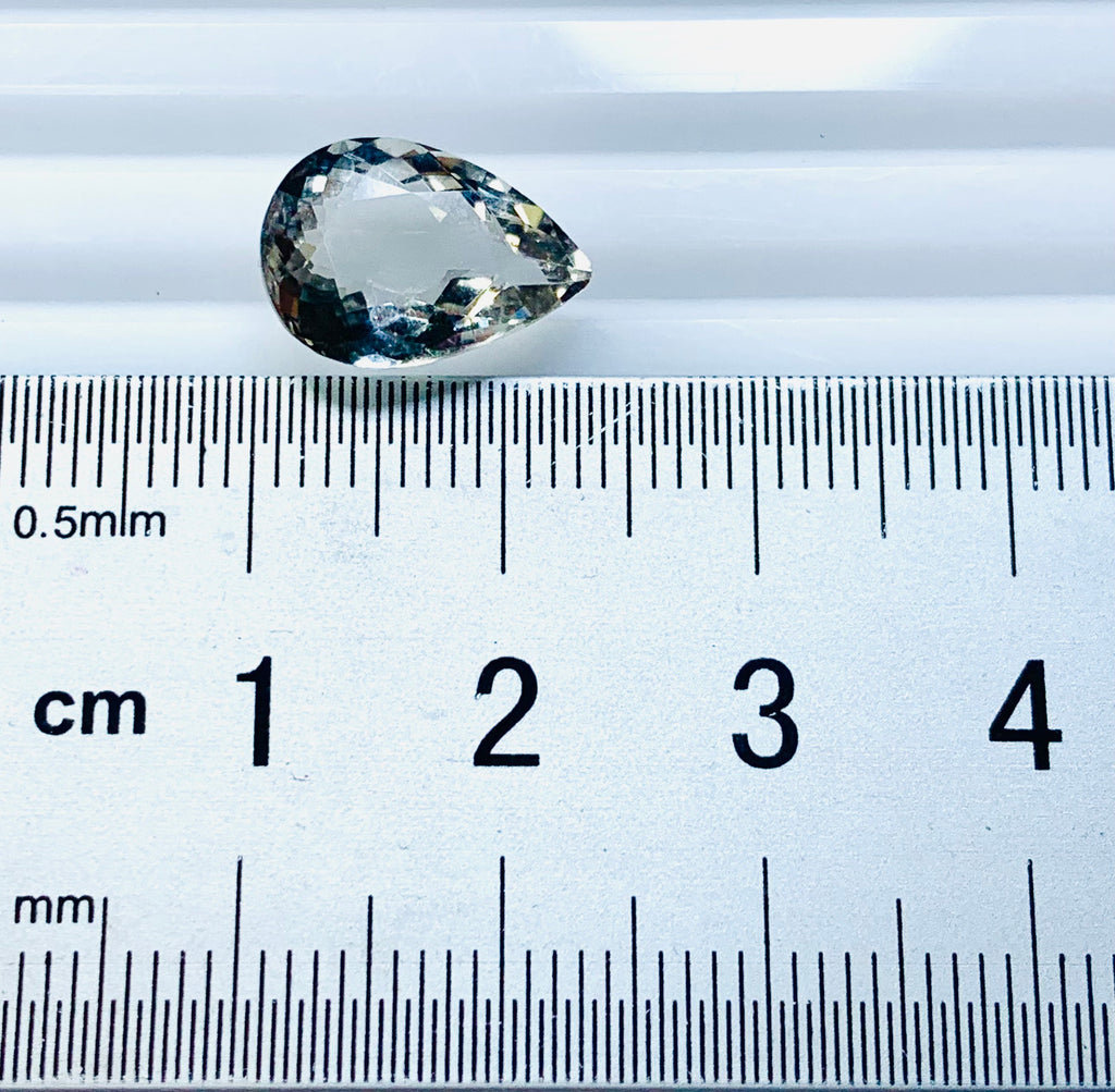 goshenite natural crystal