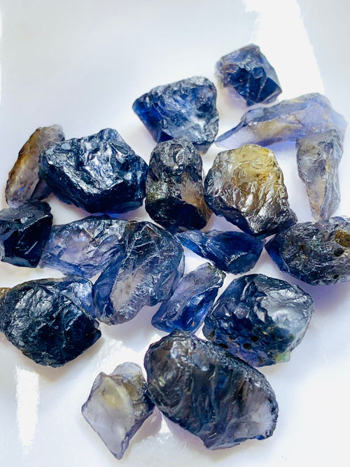 100 carats natural blue iolite rough crystals wholesale

