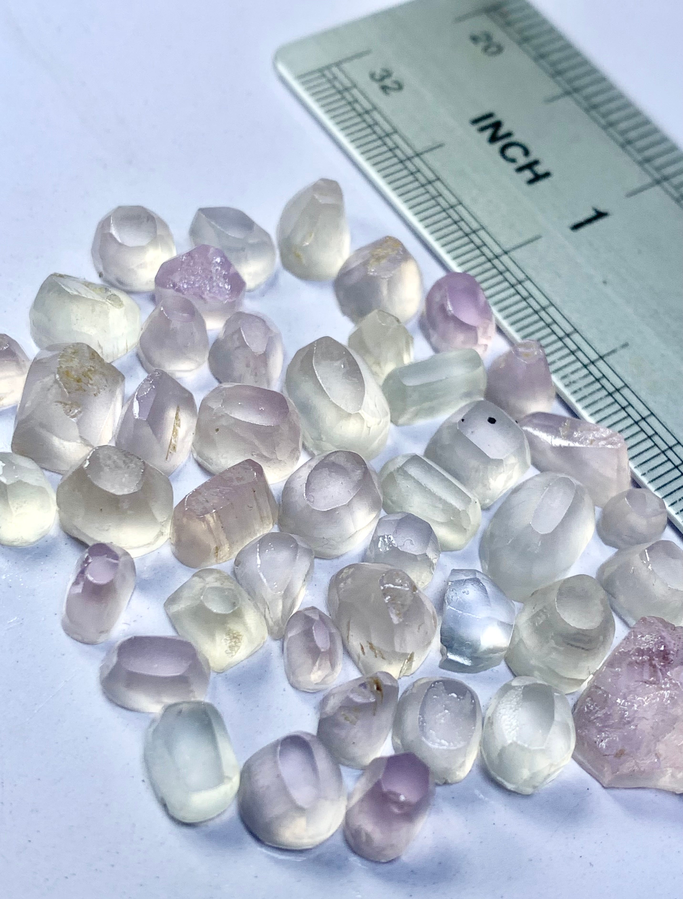 100 carats untreated natural kunzite