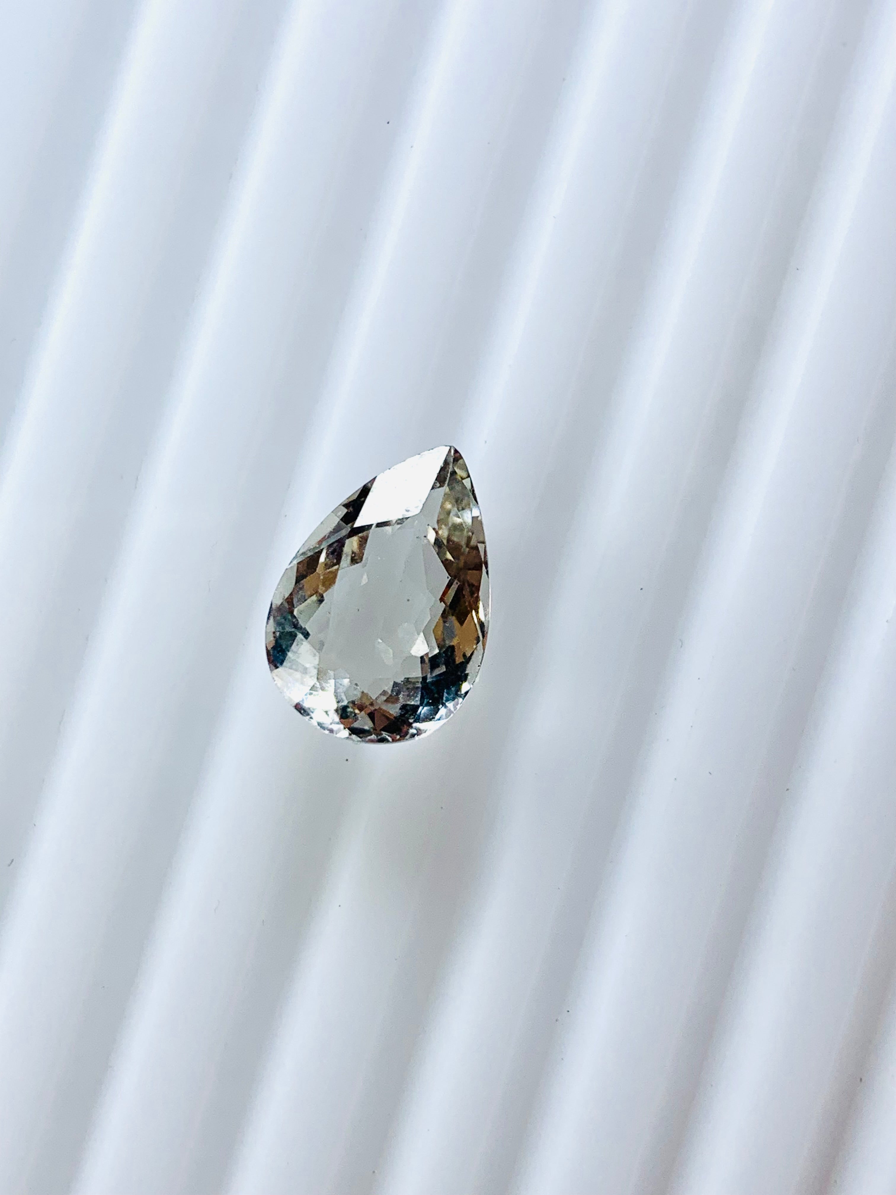 natural goshenite gemtstone