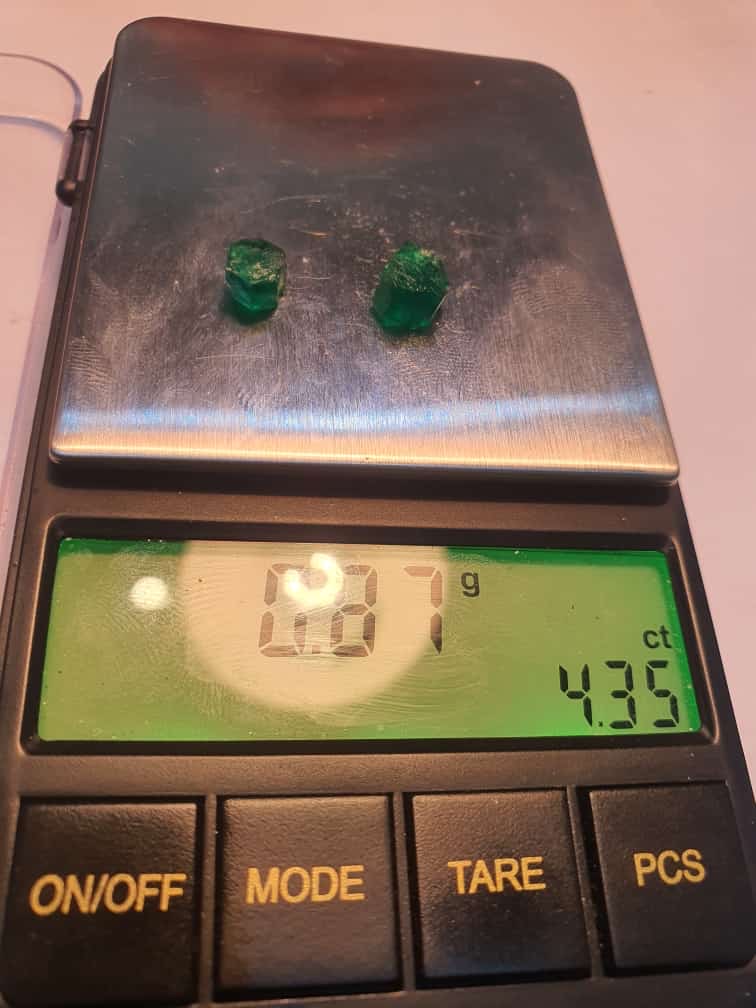 natural cut emerald