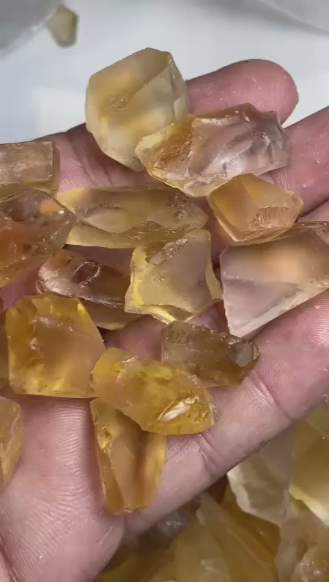 Facet Grade Citrine For Cutting 1000grams -  Yellow Golden