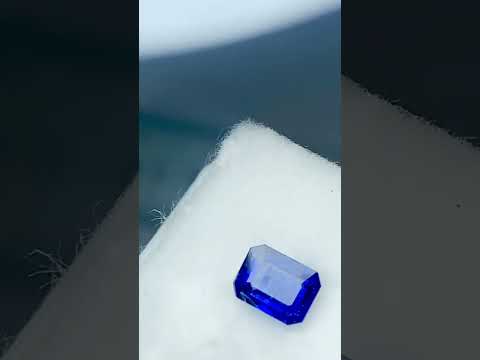 0.98 Carat Emerald Cut Blue Sapphire Loose Gemstone